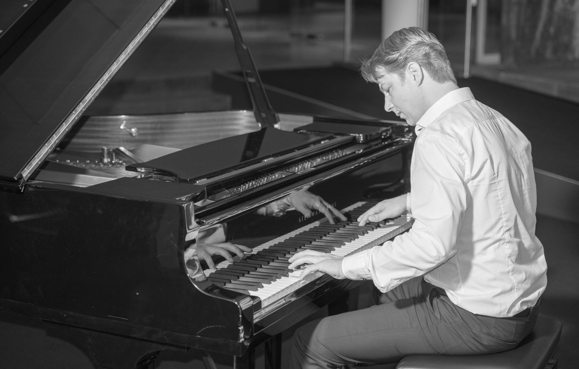 Pianist in Wesel für Ihre Hochzeit mit einem Klavierspieler in Wesel