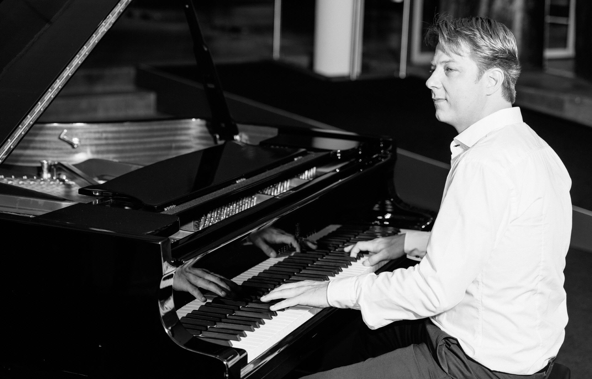 Klavierspieler in Haltern: Alexander Hoell