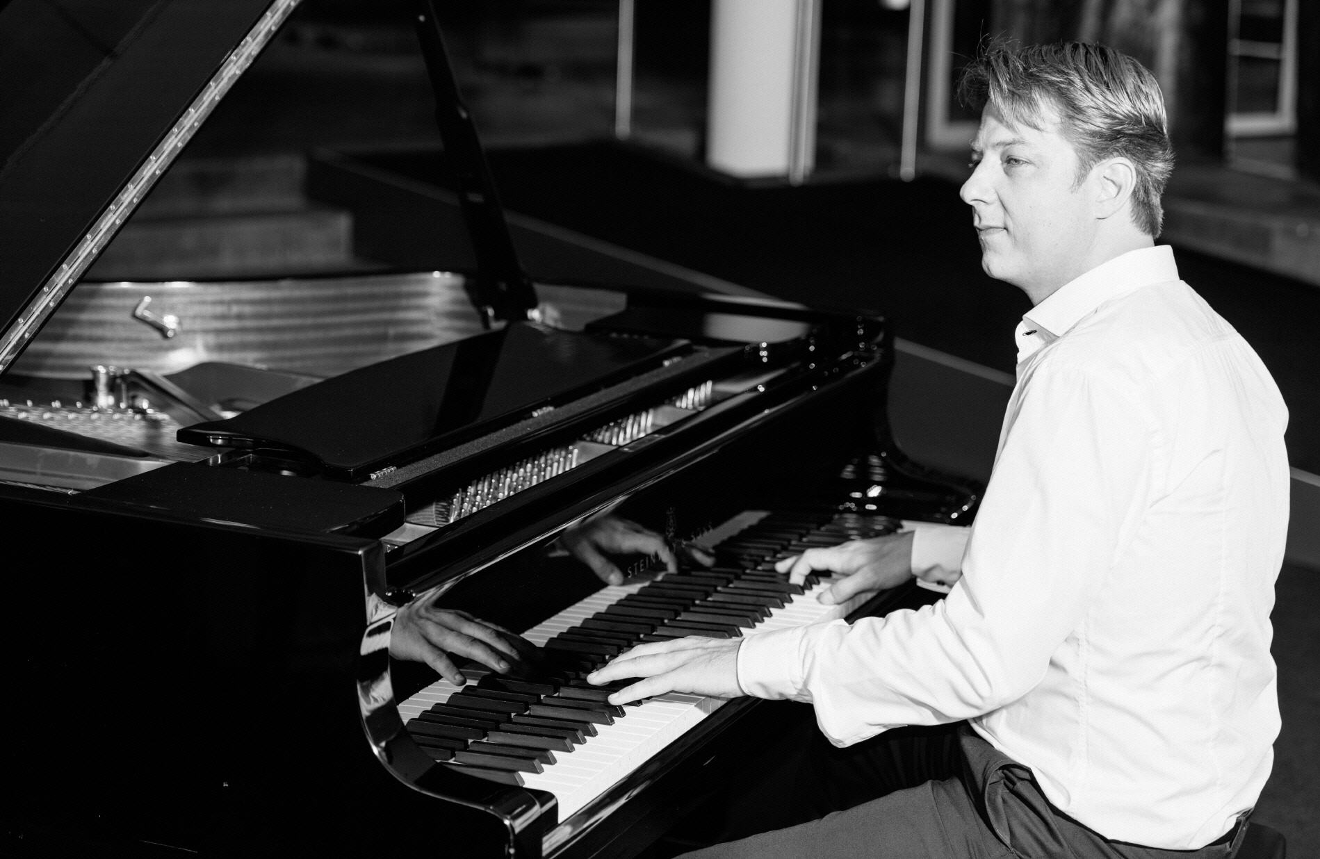 Pianist Remscheid - Pianist Bergisch Gladbach